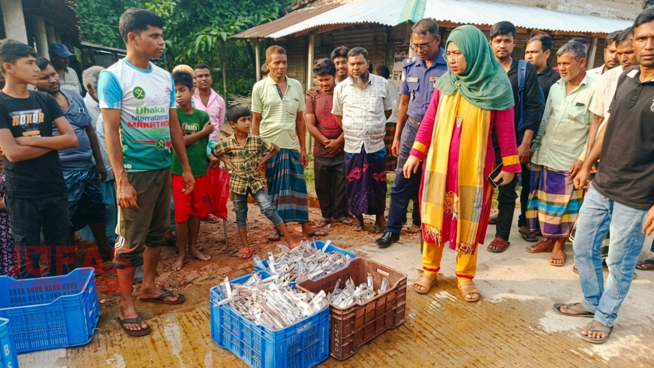 অনুমোদনহীন ক্ষতিকর পণ্য বিক্রির দায়; চিরিরবন্দরে আইসক্রিম ফ্যাক্টরিকে অর্থদণ্ড