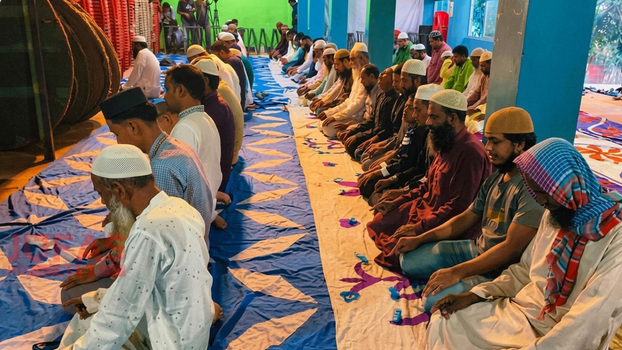 সৌদি আরবের সাথে মিল রেখে দিনাজপুরের ৬ উপজেলায় আগাম ঈদ