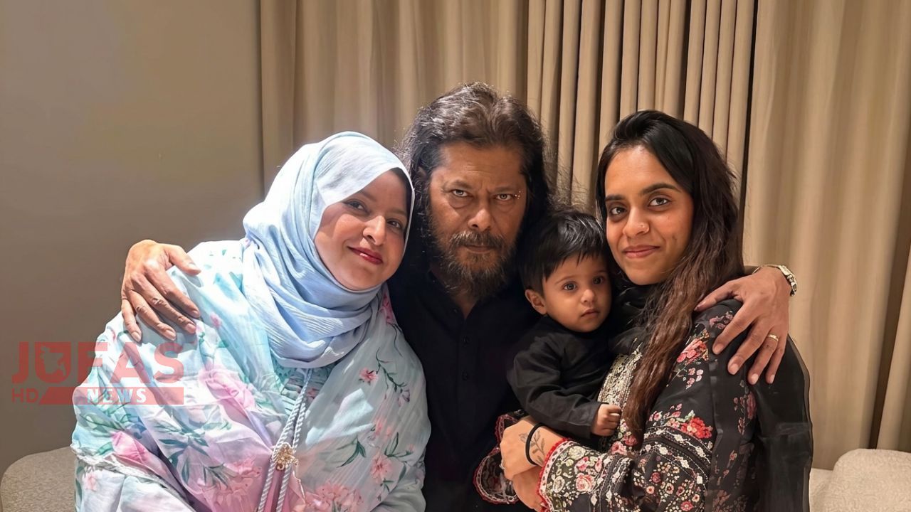 পরিবারের সঙ্গে জেমসের ঈদ উদযাপন, ছবি প্রকাশ করলেন প্রাক্তন স্ত্রী