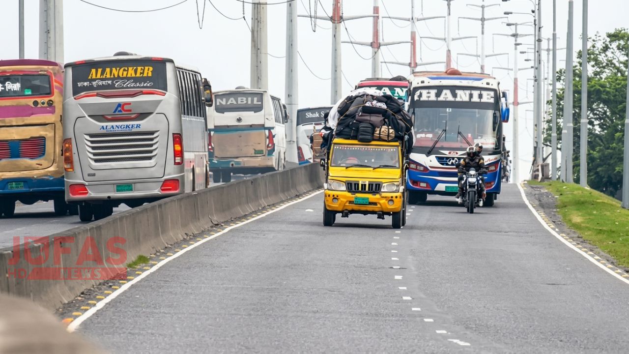 যমুনা সেতু দিয়ে ২৪ ঘণ্টায় পারাপার ৩৫ হাজারের বেশি যানবাহন