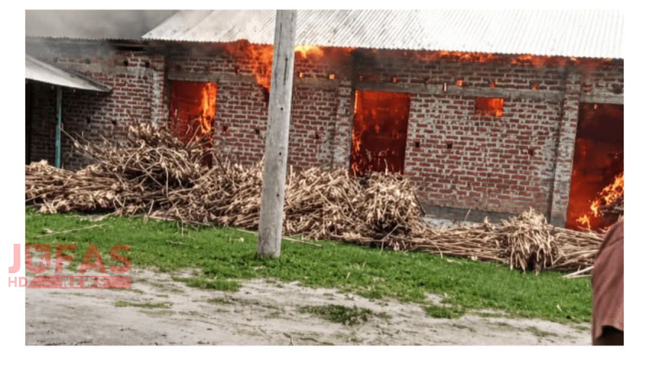 বালিয়াডাঙ্গীতে হাফেজিয়া মাদরাসার নির্মাণাধীন ভবনে অগ্নিকাণ্ড
