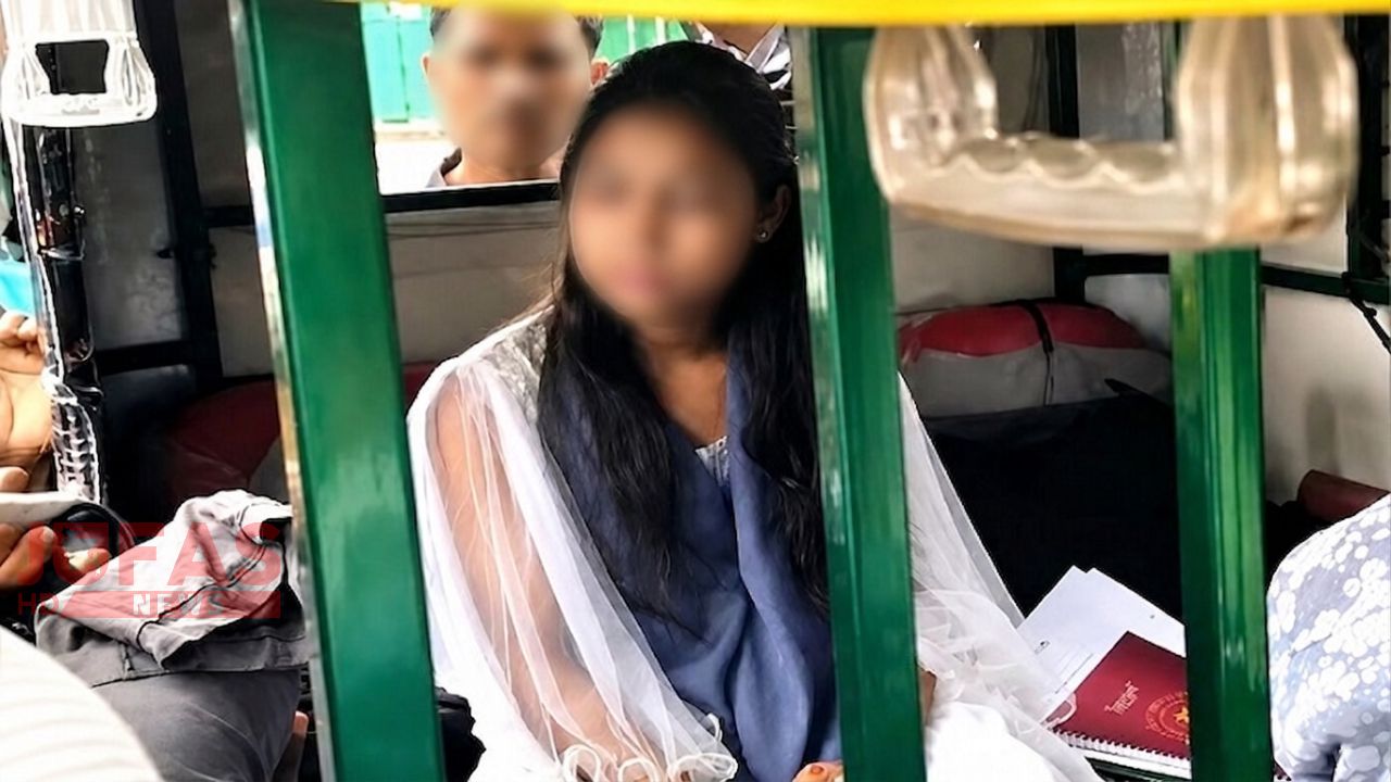 ফুলবাড়ীতে ২ কেজি গাঁজাসহ পঞ্চম শ্রেণী পড়ুয়া ছাত্রী আটক