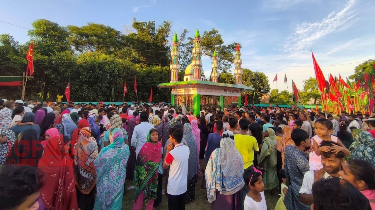 আজ পবিত্র আশুরা