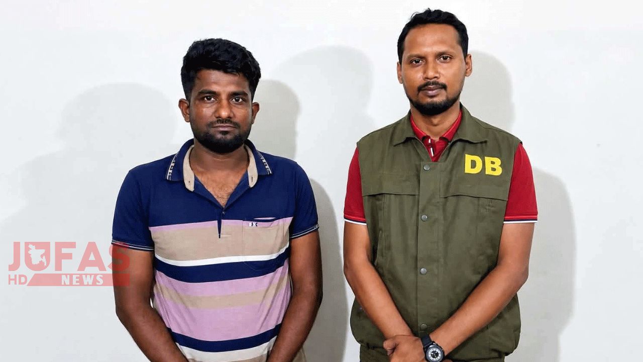 ঠাকুরগাঁওয়ে অনলাইন ক্যাসিনোর বিরুদ্ধে ডিবির অভিযান, যুবক গ্রেপ্তার