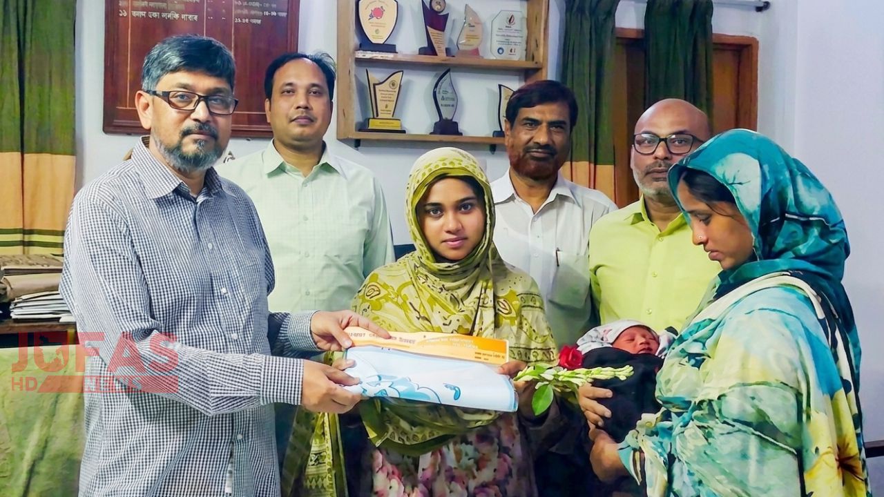 সকালে সন্তান জন্ম দিয়ে দুপুরেই এইচএসসি পরীক্ষা দিলেন তরুণী