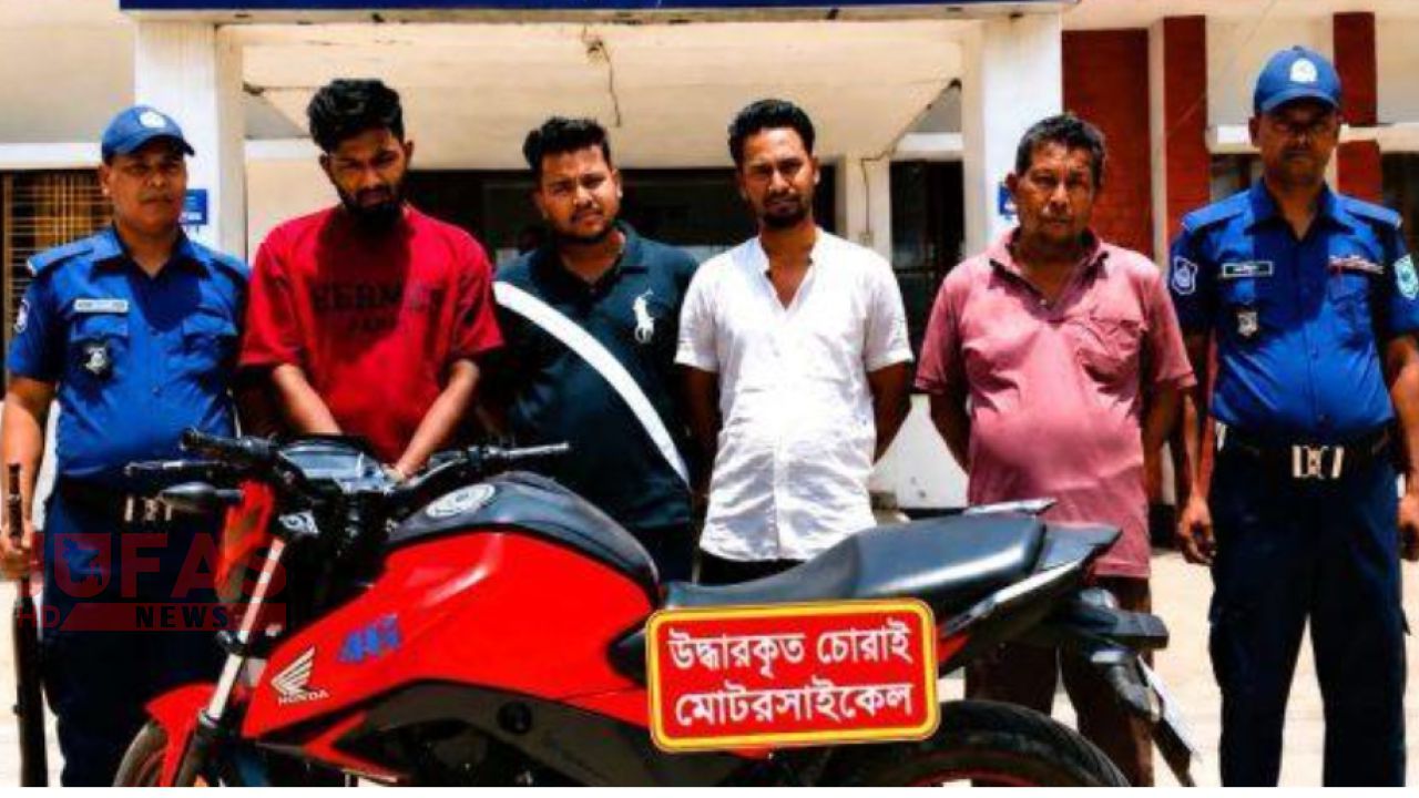 ঠাকুরগাঁওয়ে চোরাই মোটরসাইকেল উদ্ধার, চক্রের ৫ সদস্য গ্রেপ্তার