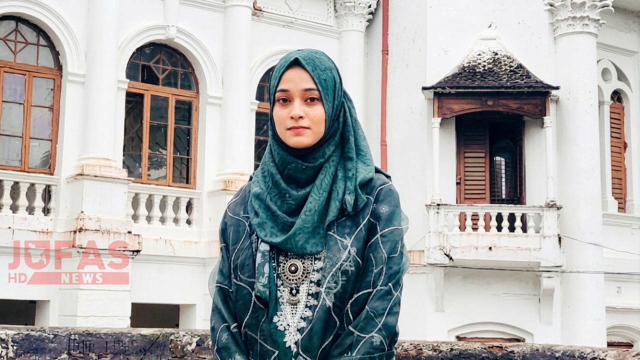 প্রথম বিবাহবার্ষিকীর দিনে ট্রাকচাপায় প্রাণ গেল গৃহবধূর