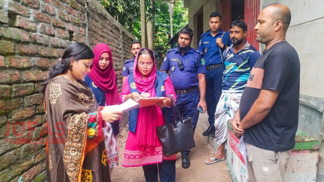 তারাগঞ্জে অনুমোদনহীন ভেজাল আইসক্রিম কারখানা, জরিমানা ২০ হাজার টাকা