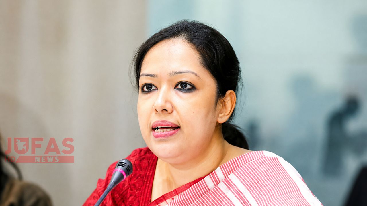 দুষ্ট লোকে বলে ‘টুকু আসে টুকু যায়’: লোডশেডিং নিয়ে সংসদে রুমিন ফারহানা