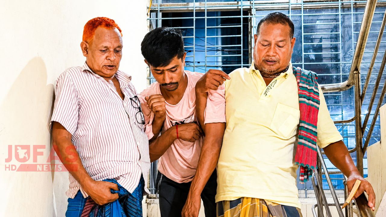 আটকের সাড়ে ৩ ঘণ্টা পর মুচলেকায় ছাড়া পেলেন সিদ্ধার্থের বাবা ও ভাই