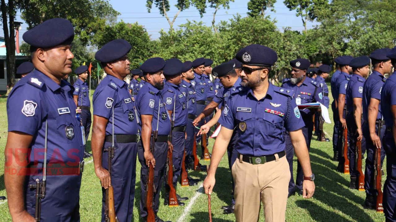 জেলা পুলিশ নীলফামারীর বর্ণাঢ্য মাস্টার প্যারেড ও কিট প্যারেড অনুষ্ঠিত
