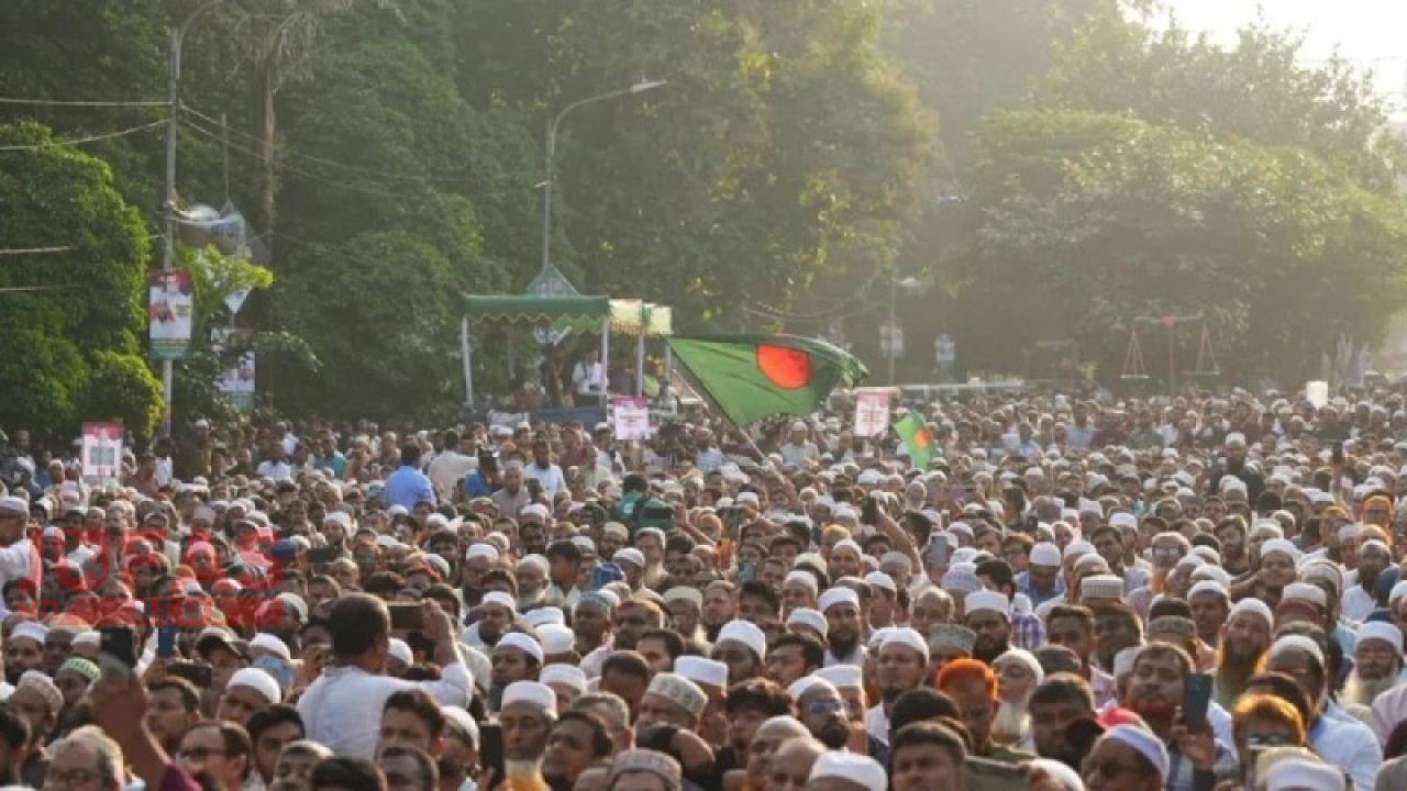 ঢাকা থেকে রংপুরের পথে ১১ দলীয় ঐক্যের লংমার্চ