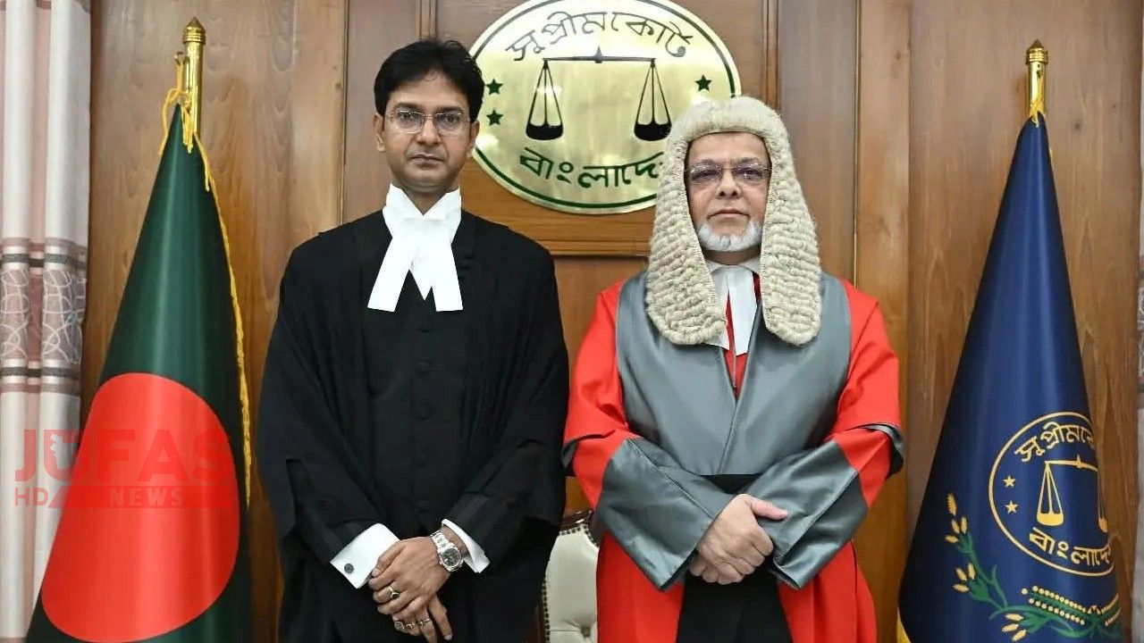হাইকোর্টের স্থায়ী বিচারপতি হিসেবে শপথ নিলেন দেবাশীষ রায় চৌধুরী